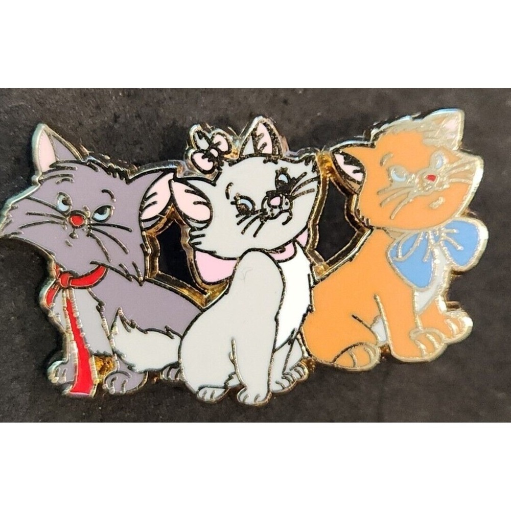 Disney Pin Aristocats Kittens Marie Toulouse Berlioz Animation Movie Memorabilia
